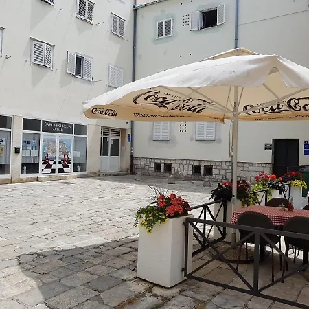 Modern Old Town - Appartement