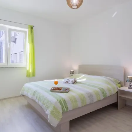 Modern Old Town - Apartman Zára